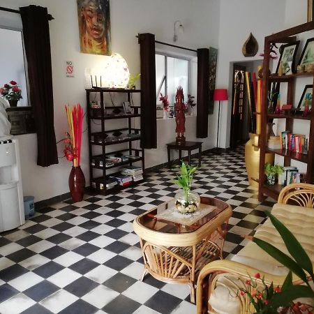 The Little Garden Boutique Hotel Phnom Penh Exterior photo