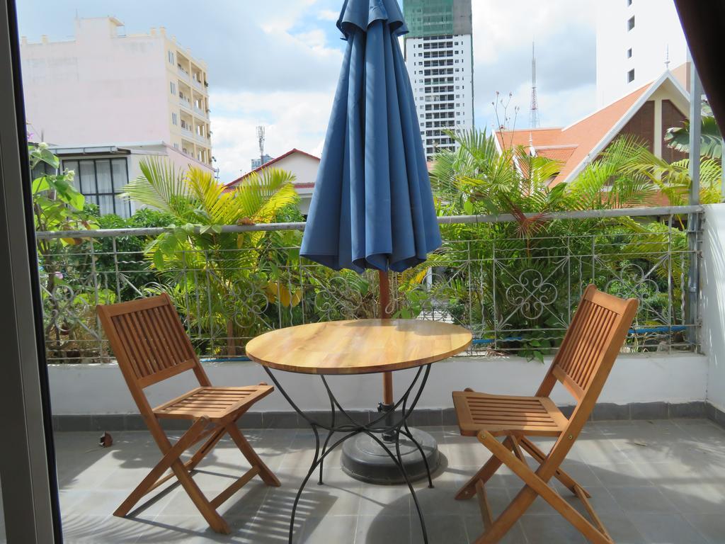 The Little Garden Boutique Hotel Phnom Penh Exterior photo