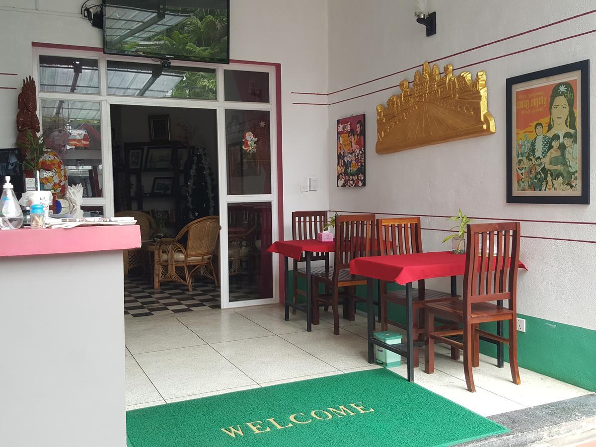 The Little Garden Boutique Hotel Phnom Penh Exterior photo